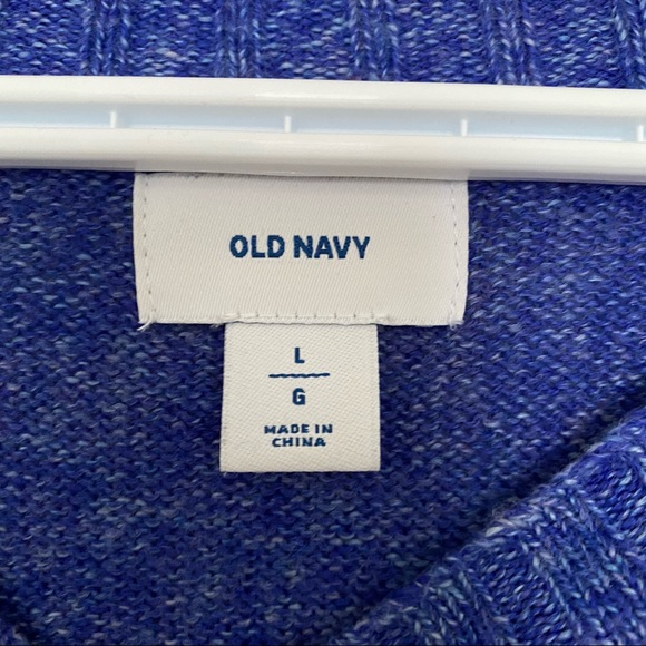 Old Navy Large round neck Sweater - Picture 4 of 5